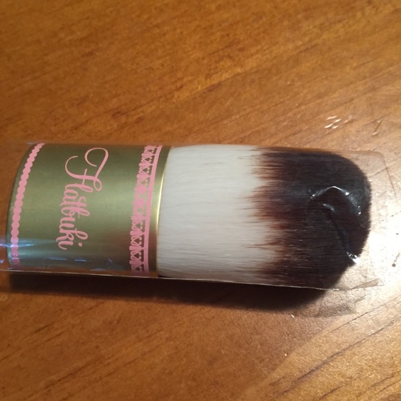 🎉HP🎉 Too Faced Flatbuki Brush - Picture 5 of 5